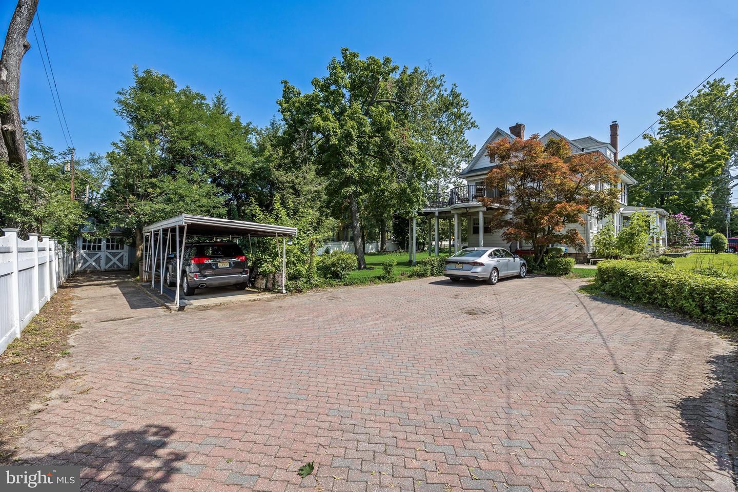329 Cinnaminson Ave Property Photo 44