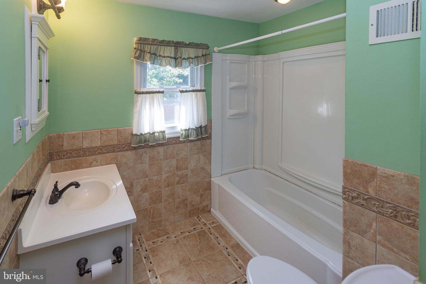 153 Hawthorne Dr Property Photo 21