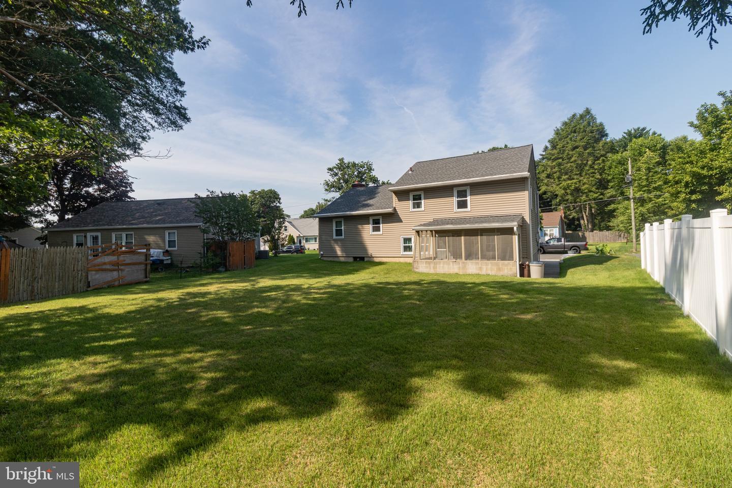 153 Hawthorne Dr Property Photo 34
