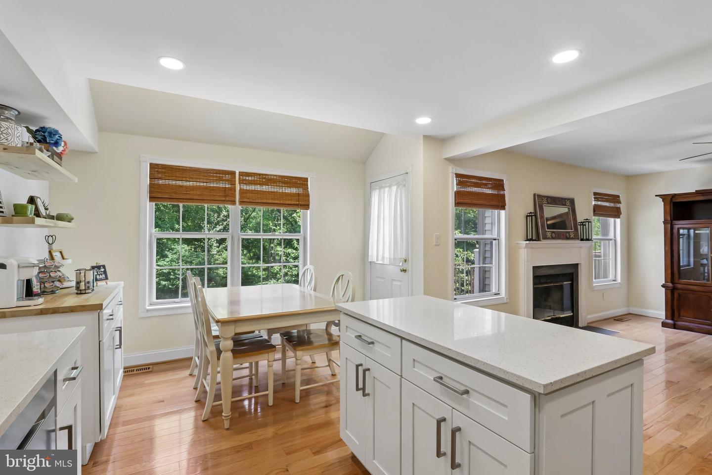 100 Sandhurst Dr Property Photo 17