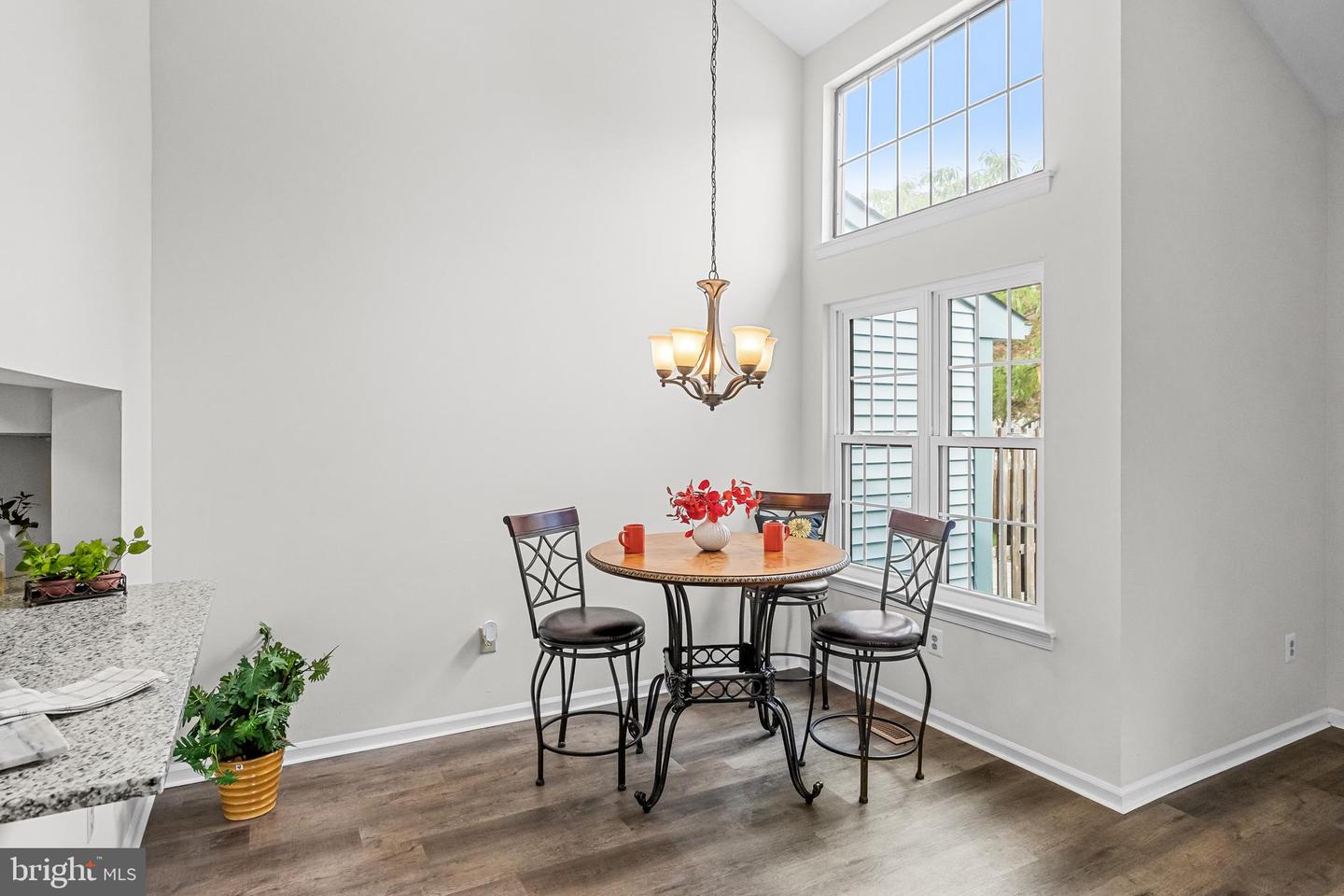 20 Chardonay Property Photo 10