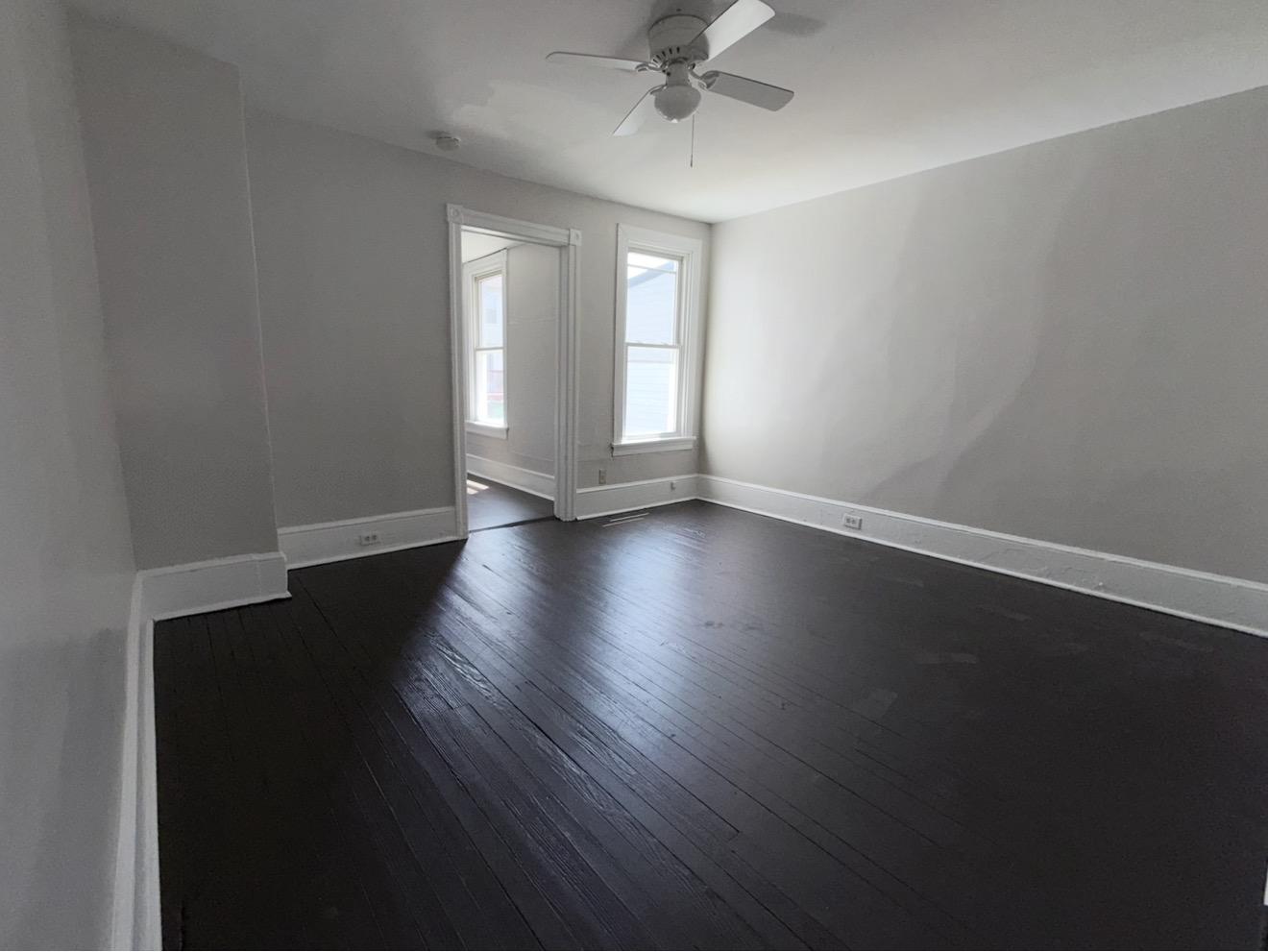 517 Linden Ave Property Photo 9
