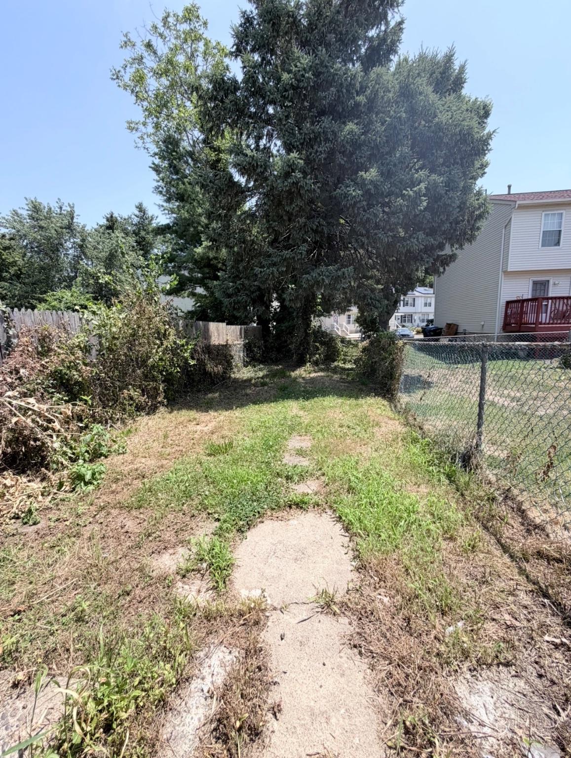 517 Linden Ave Property Photo 23
