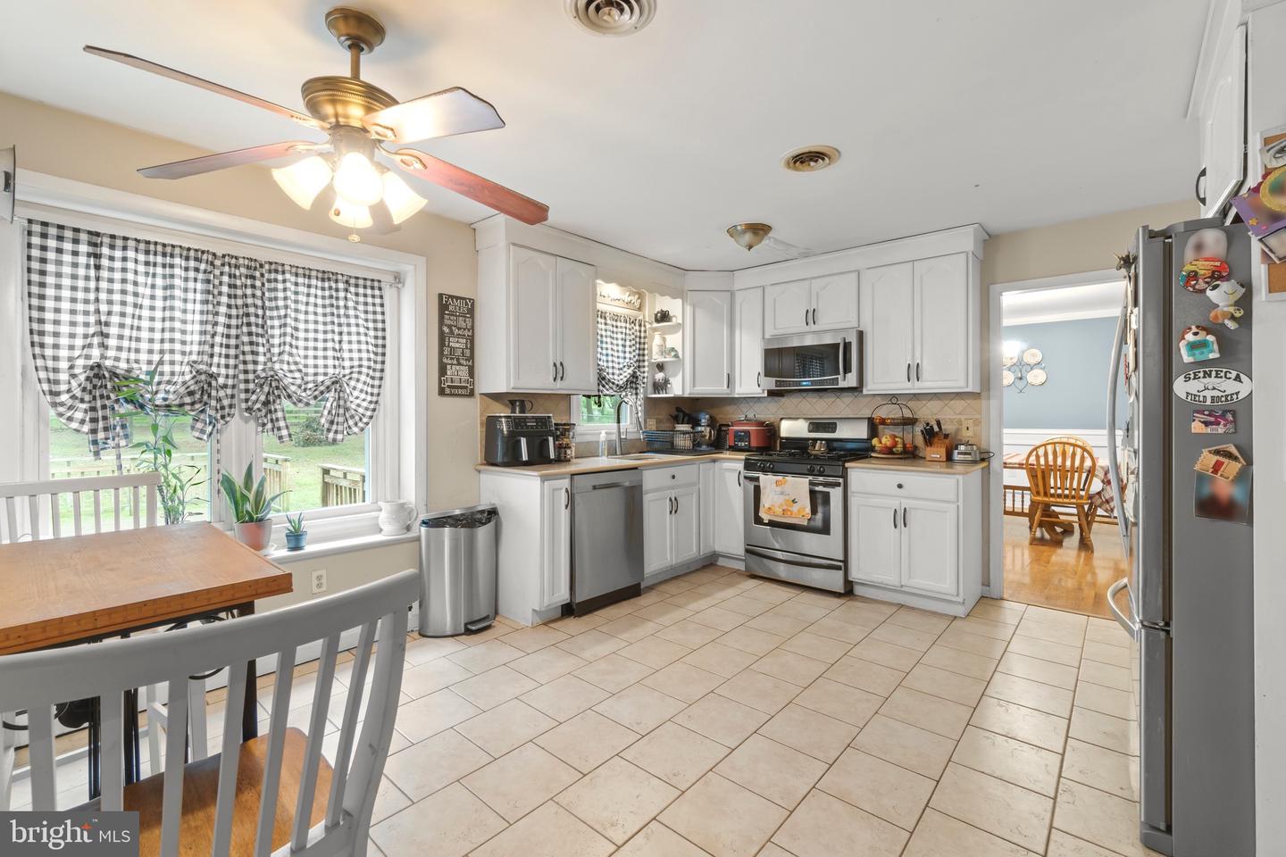 608 Avenue D Property Photo 4