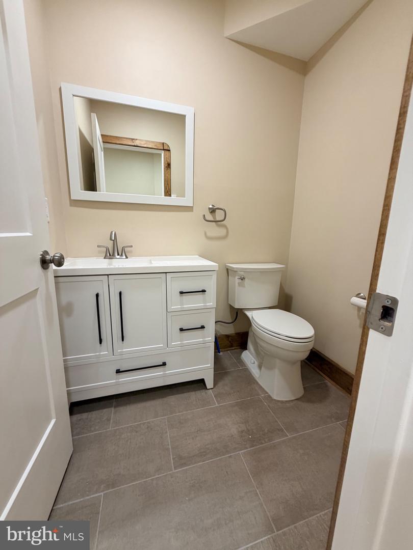 121 E Union St Property Photo 7
