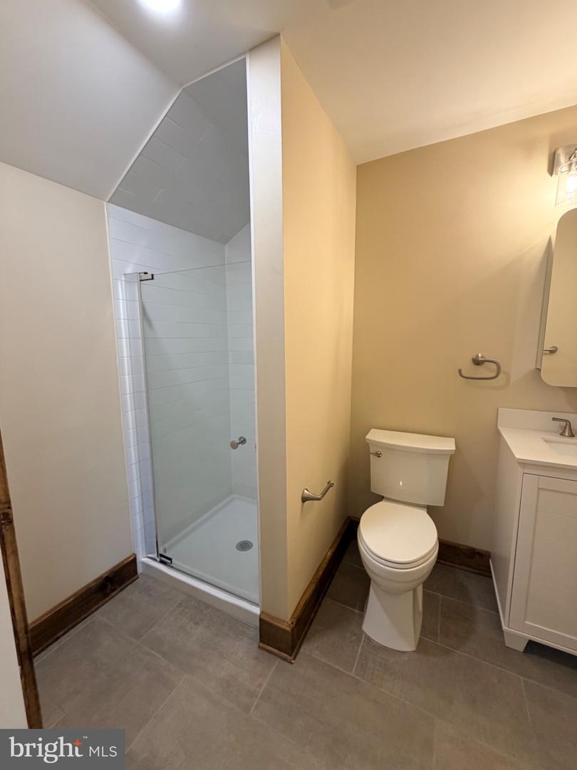 121 E Union St Property Photo 37