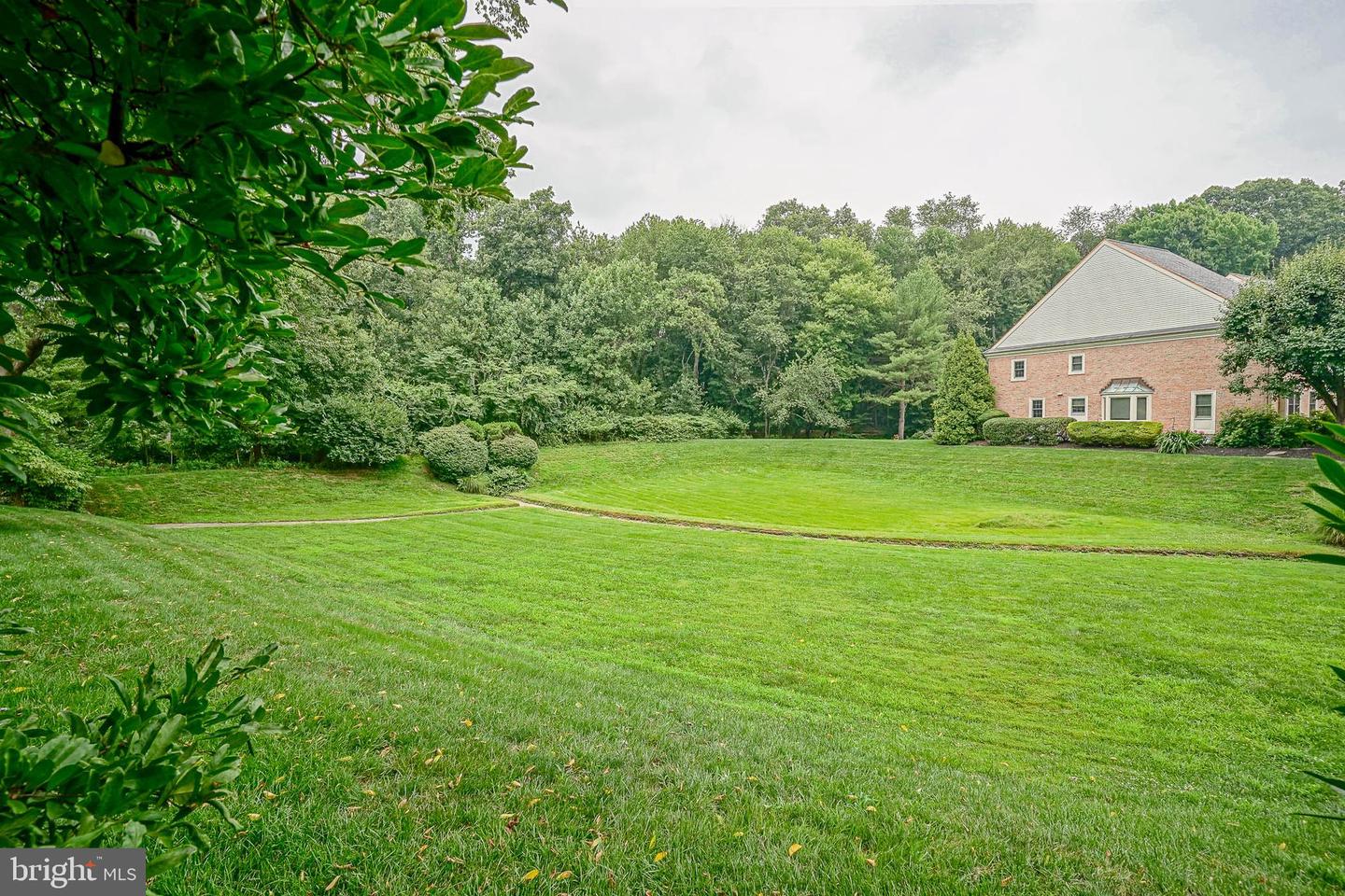 64 Foxwood Dr Property Photo 45