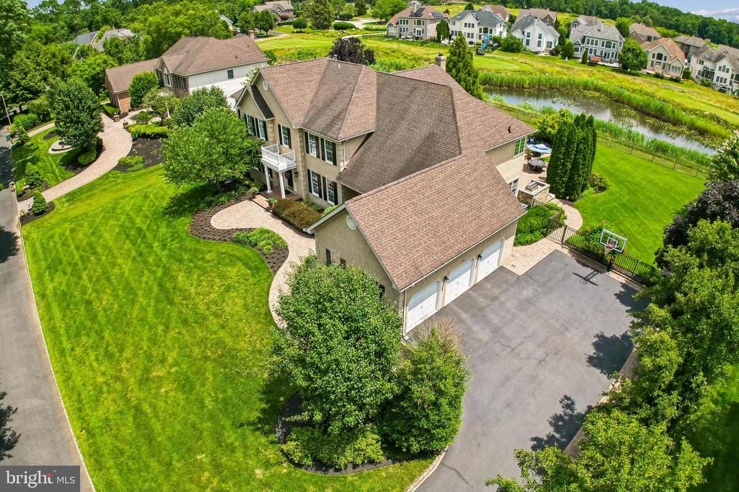 11 Troon Ct Property Photo 3