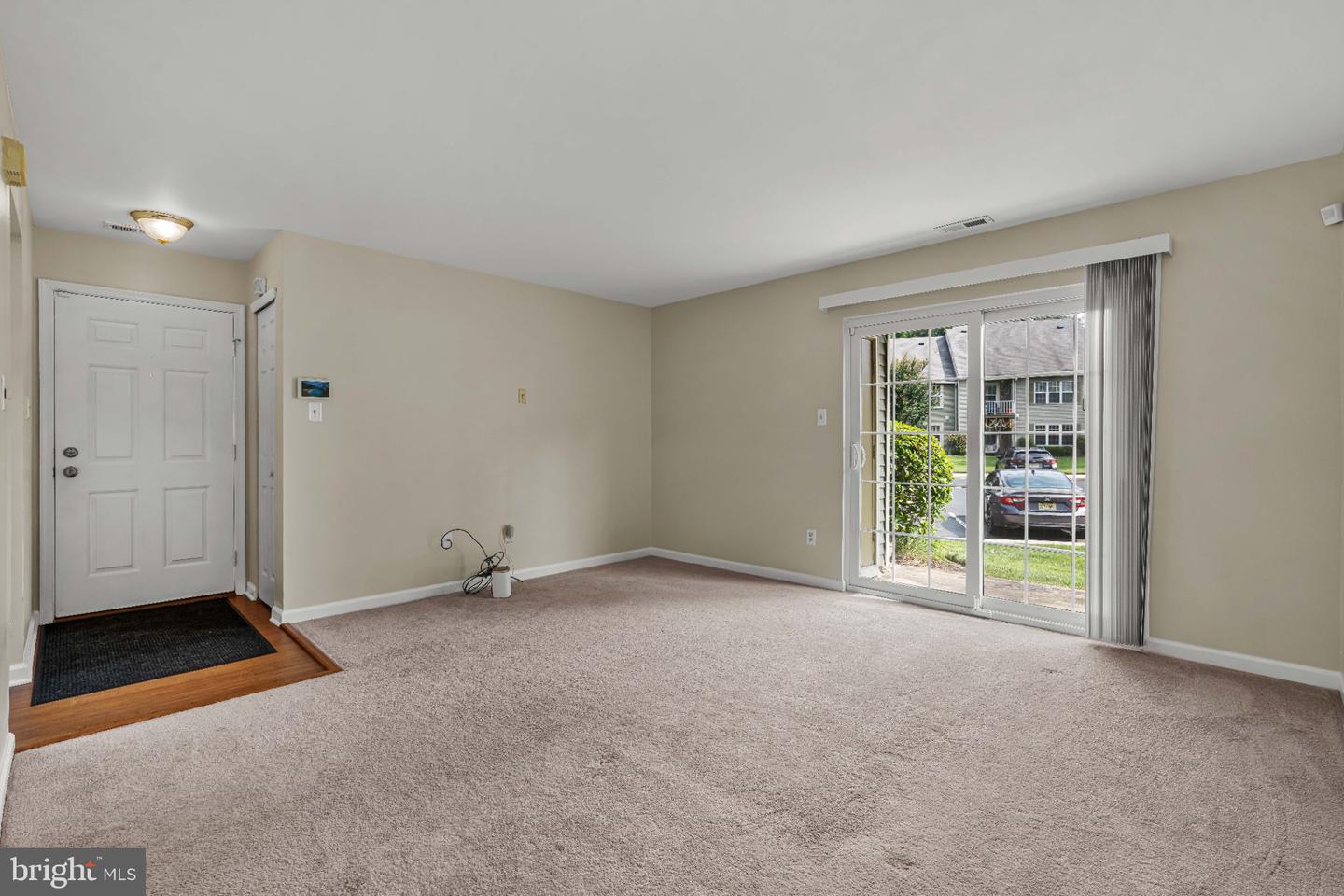 2407-a Sedgefield Dr Property Photo 4