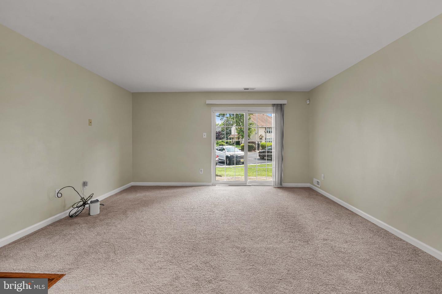 2407-a Sedgefield Dr Property Photo 6