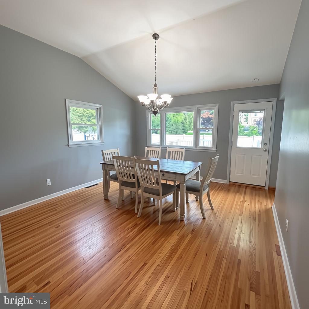 10 Wedgewood Dr Property Photo 5