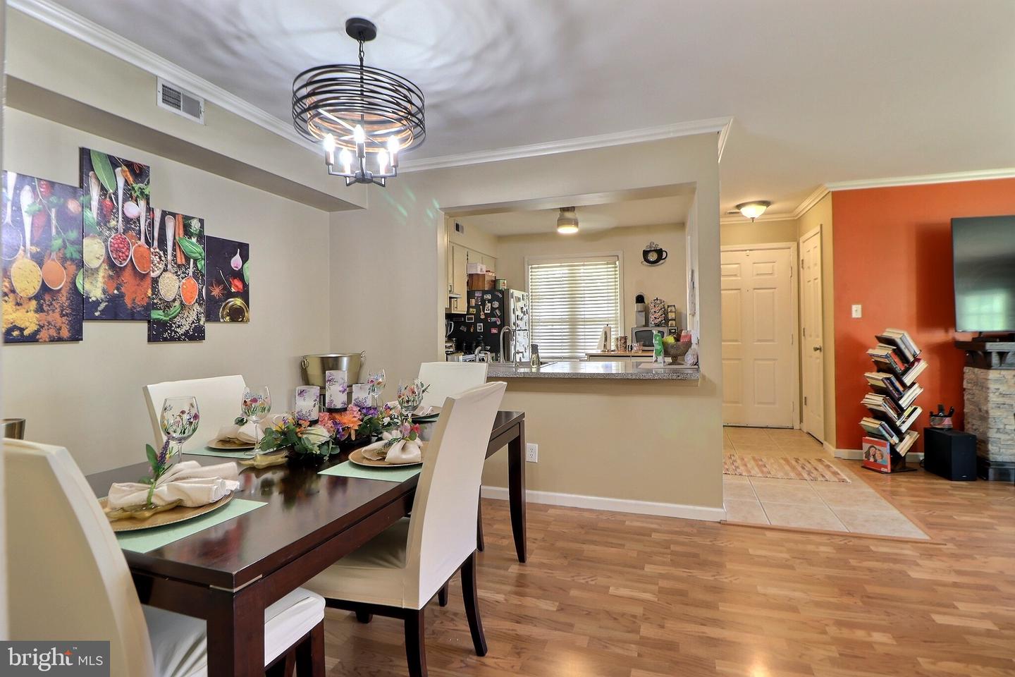 1807-a Sedgefield Dr Property Photo 9