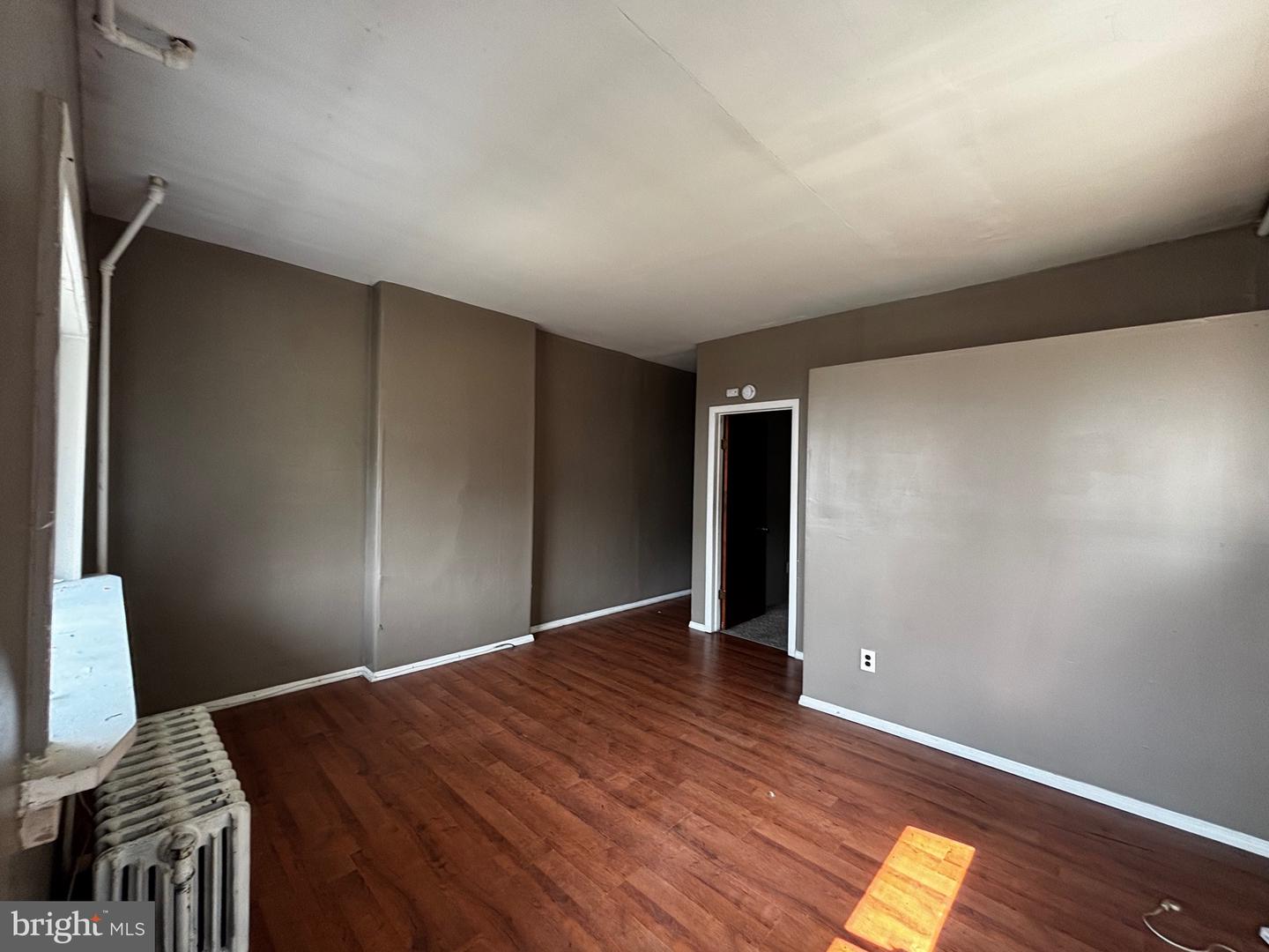 50 W Monroe St Property Photo 3