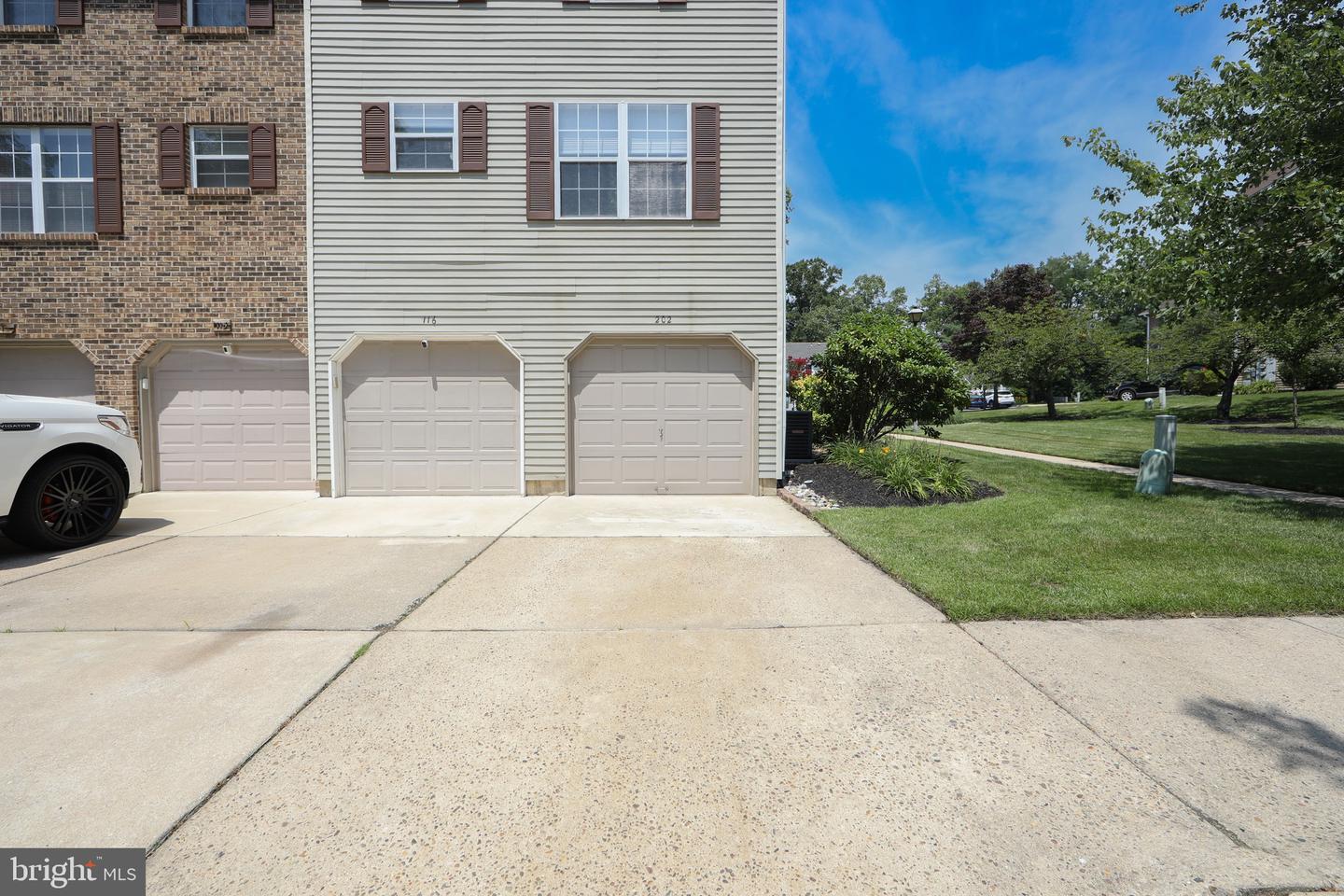 202 Ashby Ct Property Photo 25