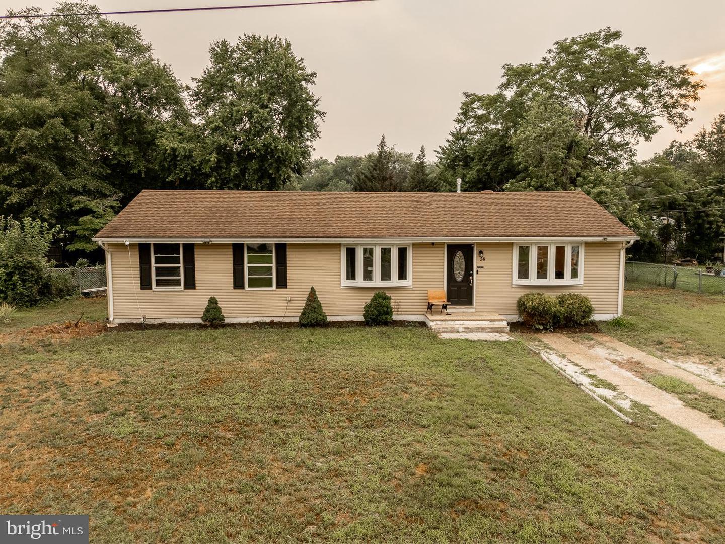 58 Holly Blvd Property Photo 1