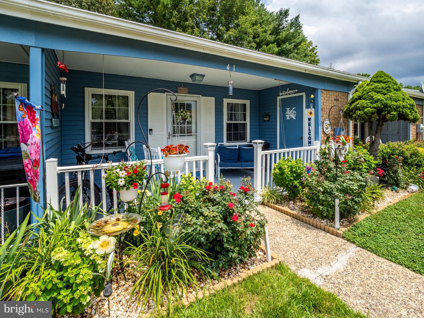 41 SHERWOOD PL