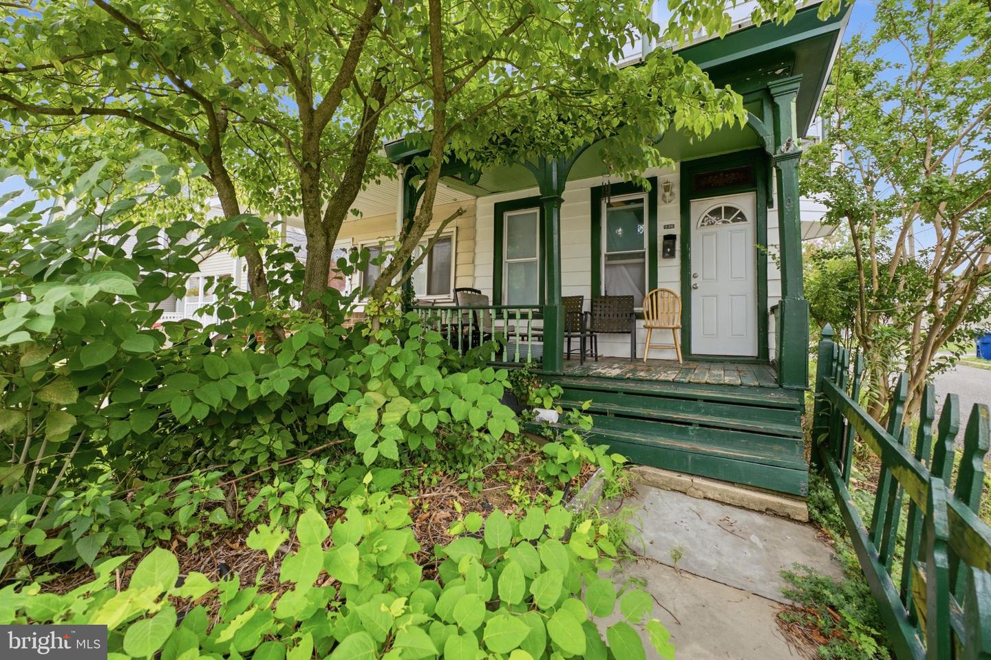 236 Washington St Property Photo 8