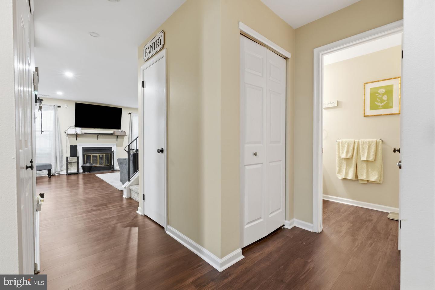 86 Rolling Hills Property Photo 3