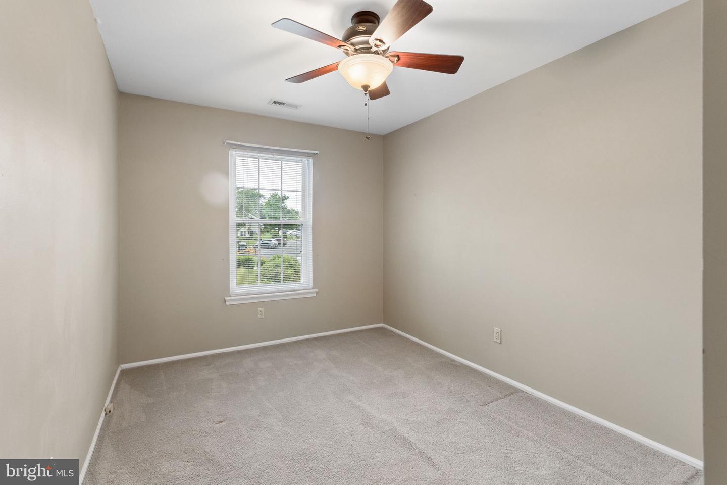 1017-b Scotswood Ct Property Photo 10