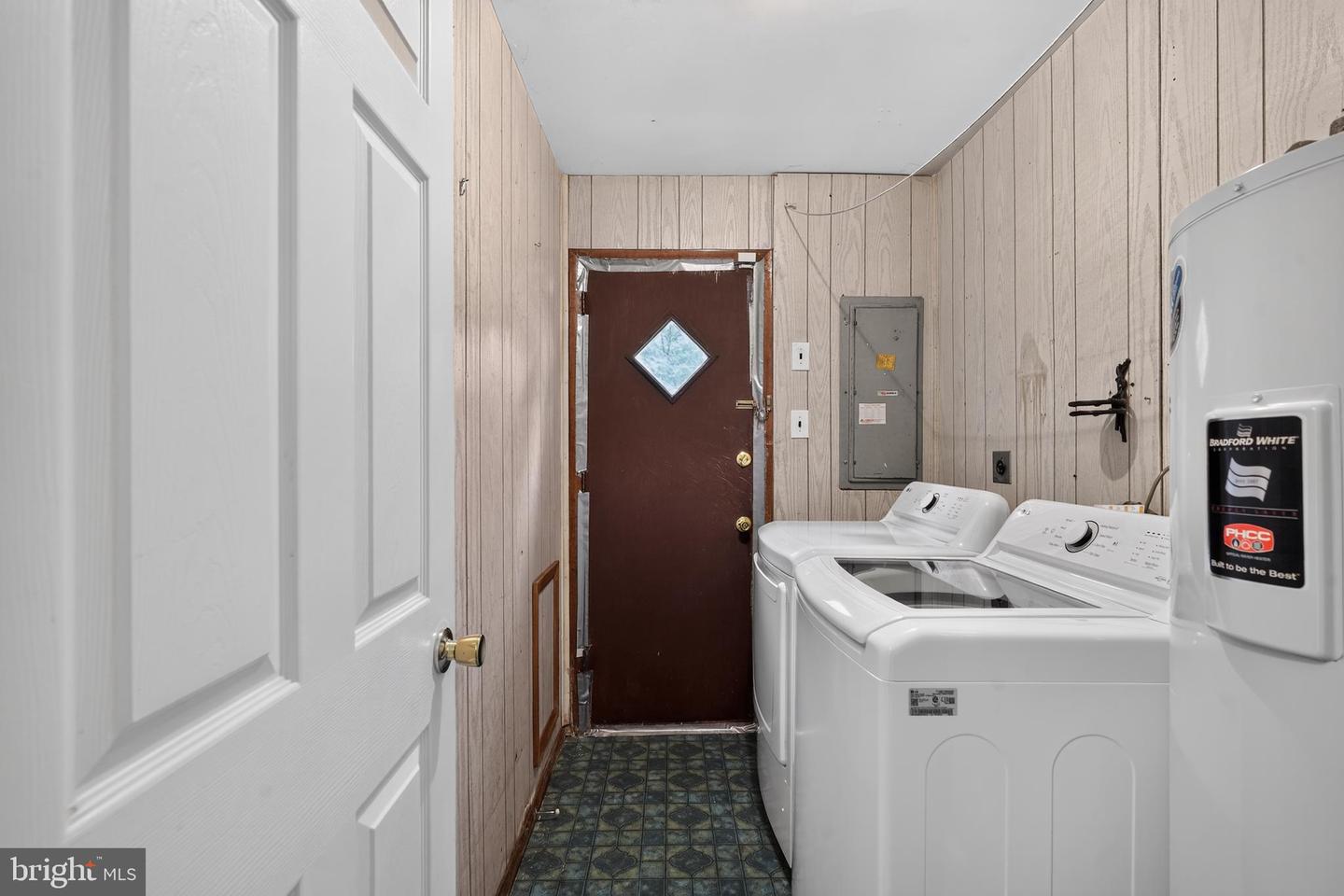 2206 Walnut Ave Property Photo 18