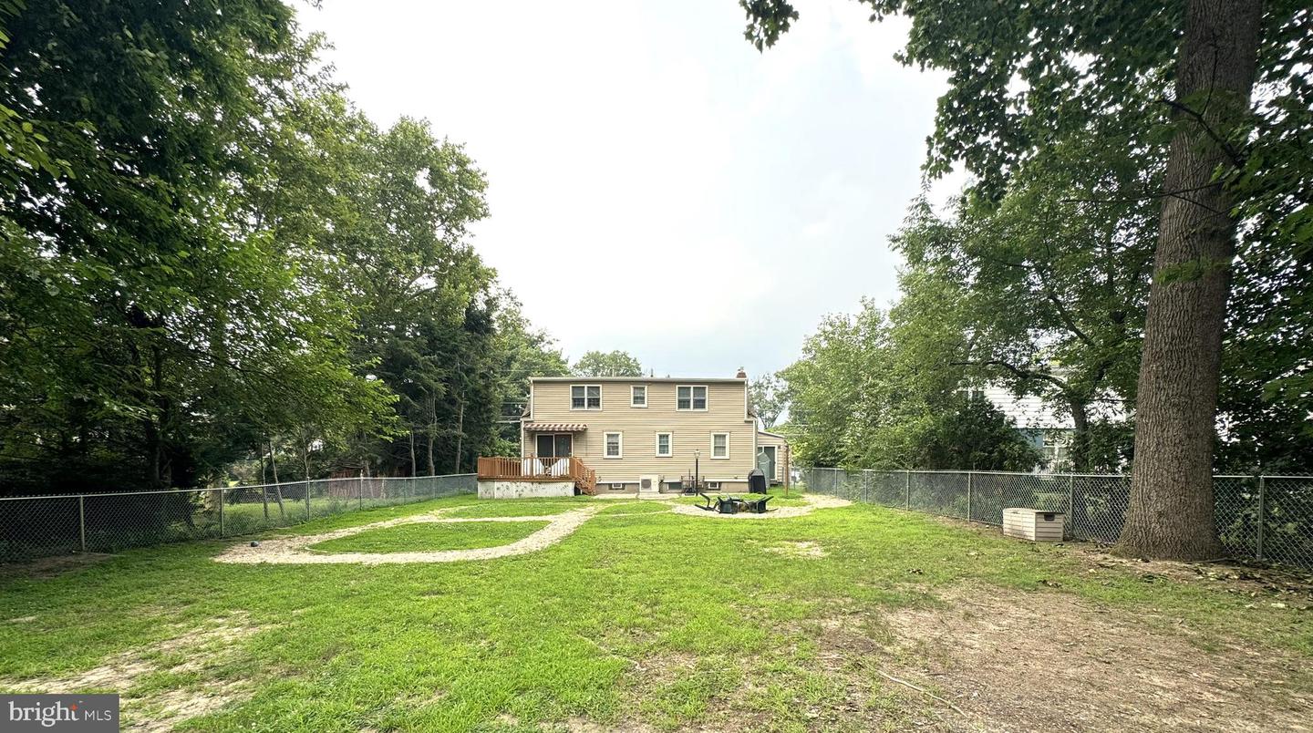 1307 Highland Ave Property Photo 4