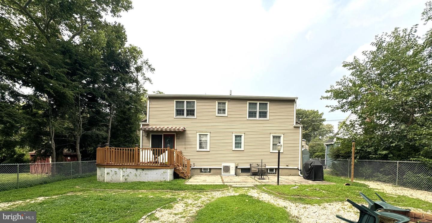1307 Highland Ave Property Photo 5