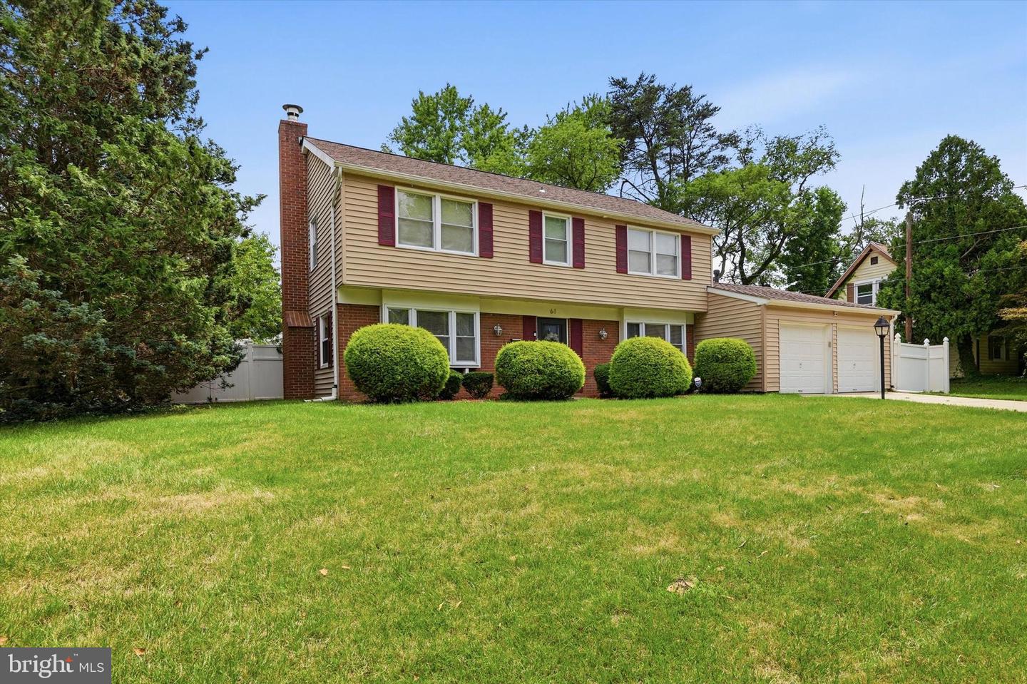 61 Elsin Ln Property Photo 2