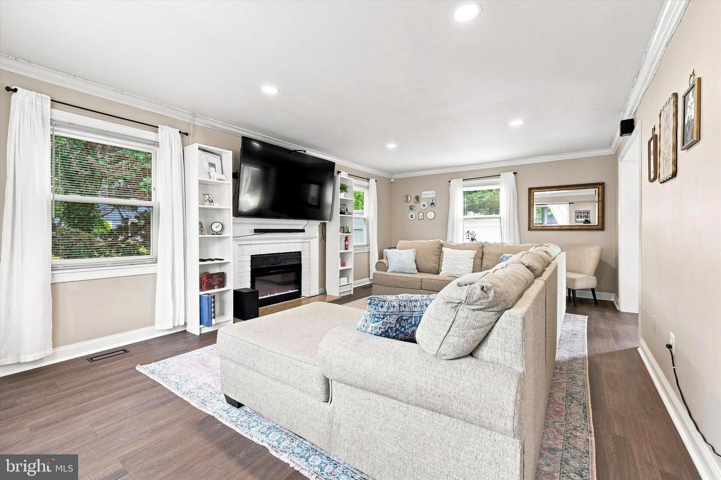61 Elsin Ln Property Photo 4