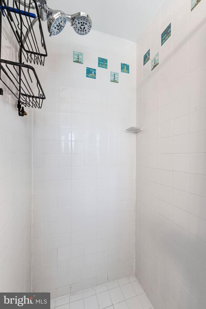242 Hendrickson Ave Property Photo 21
