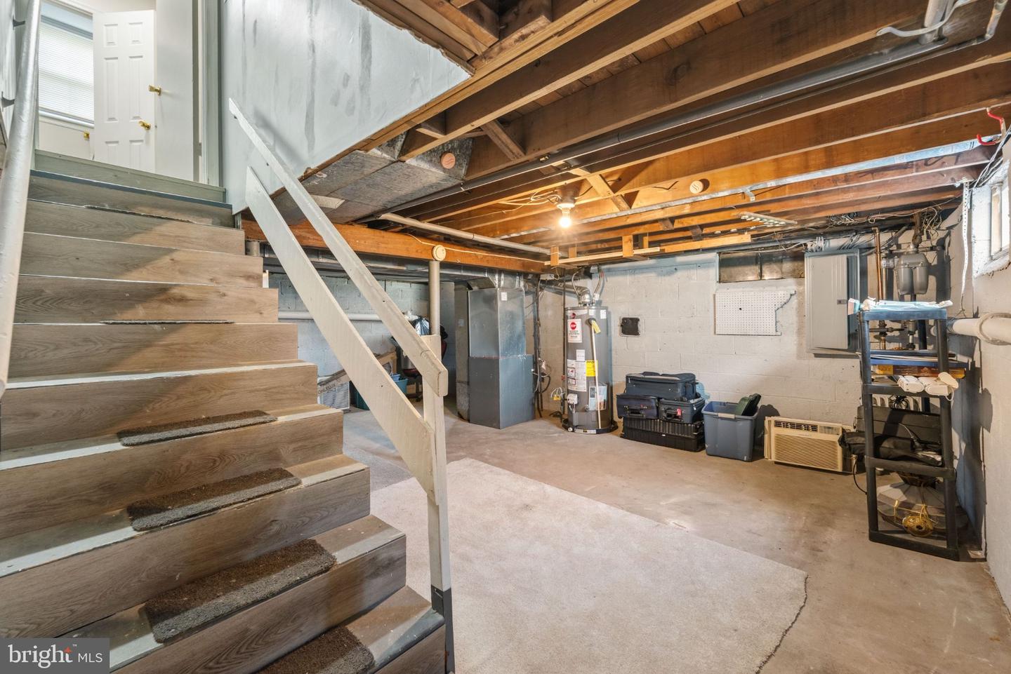 242 Hendrickson Ave Property Photo 34