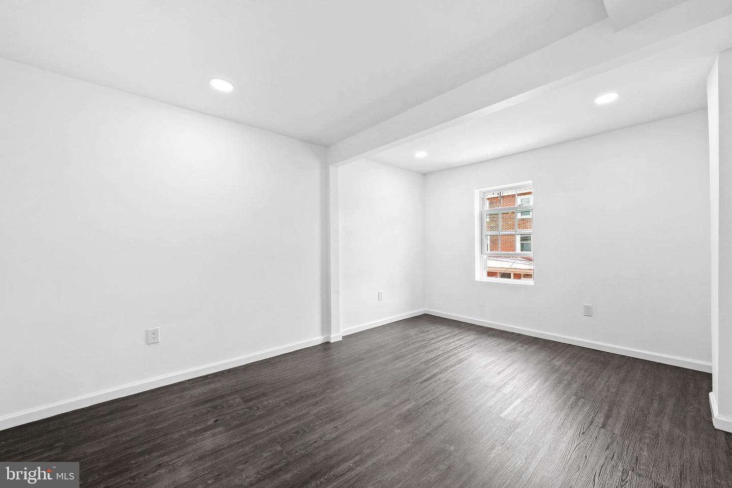 524 York St Property Photo 3