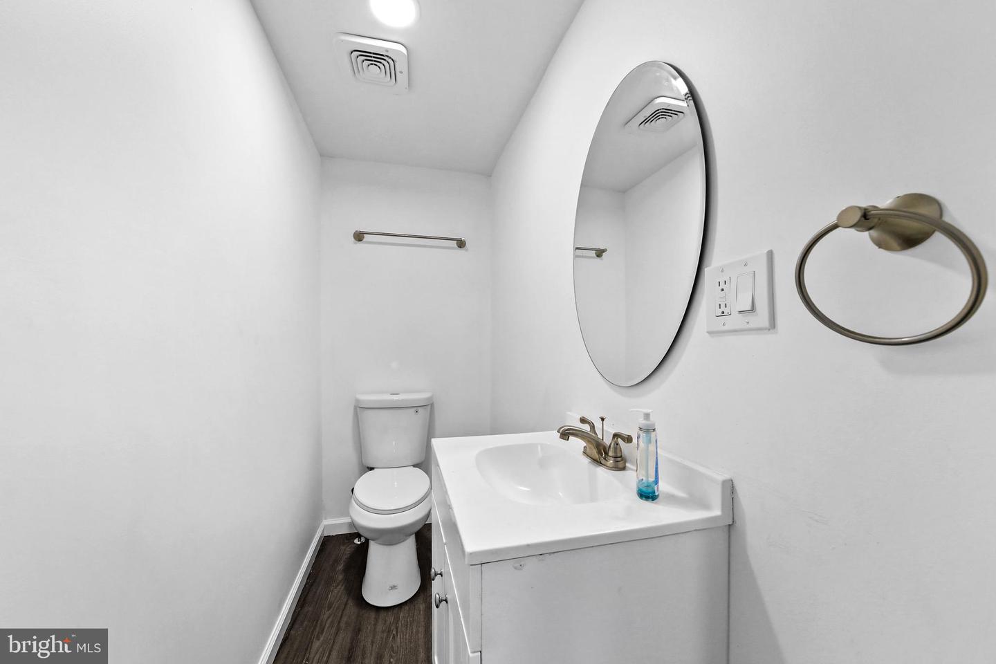 524 York St Property Photo 13