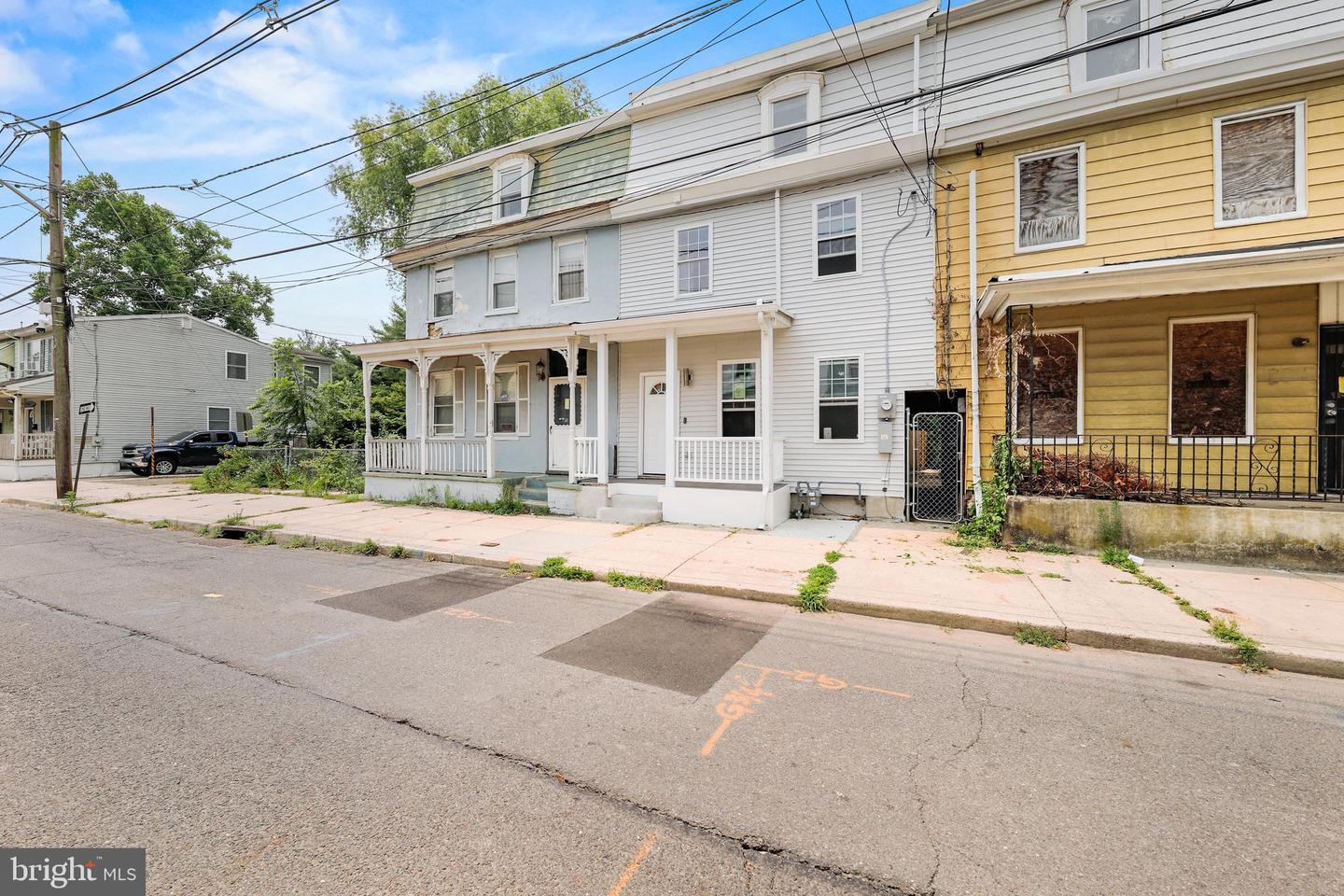 524 York St Property Photo 18
