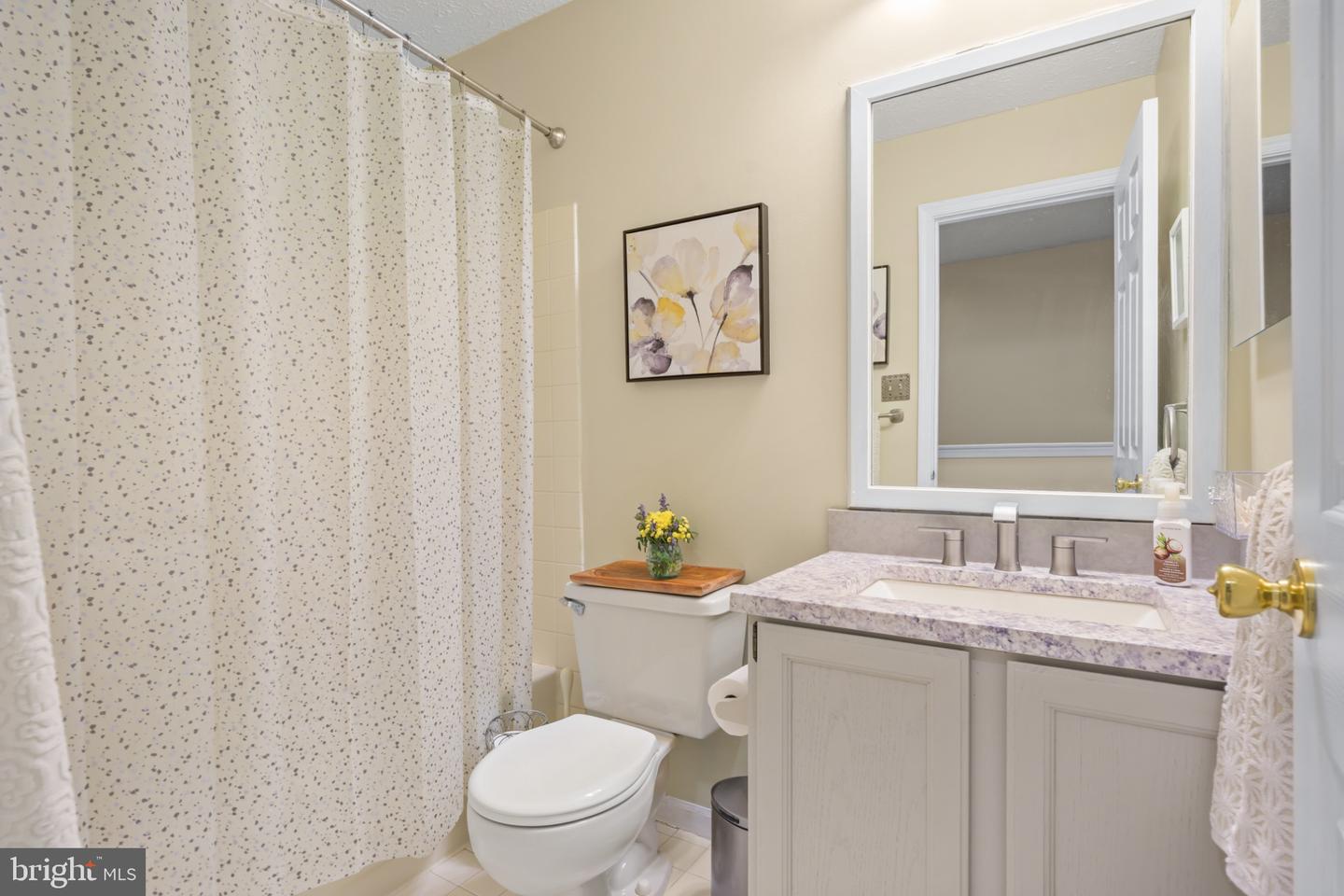 205 Berkshire Way Property Photo 25