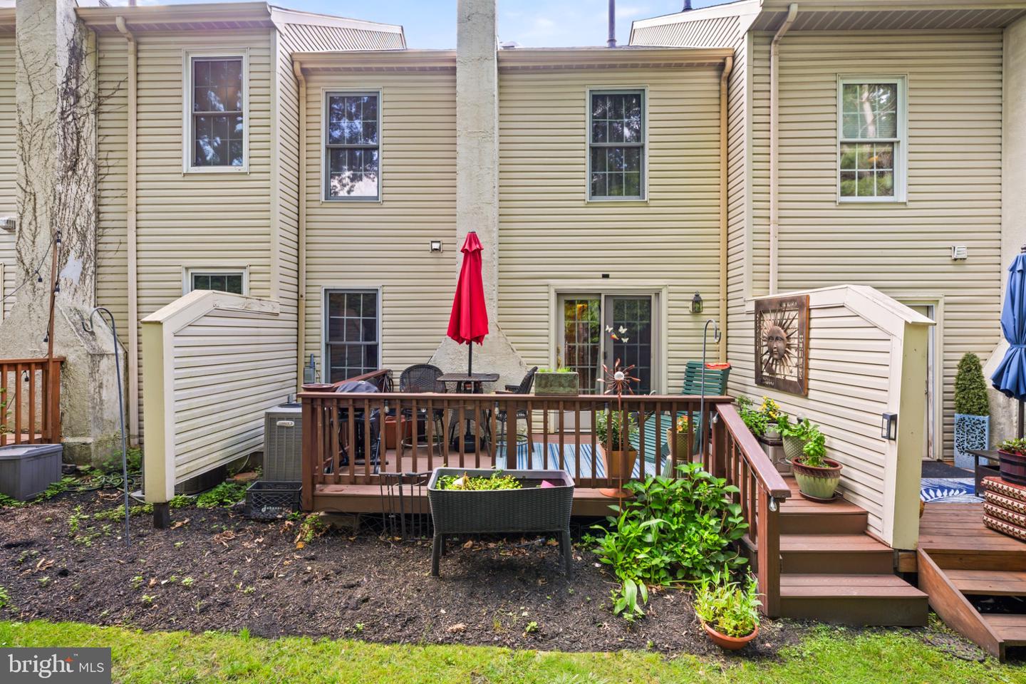 205 Berkshire Way Property Photo 32
