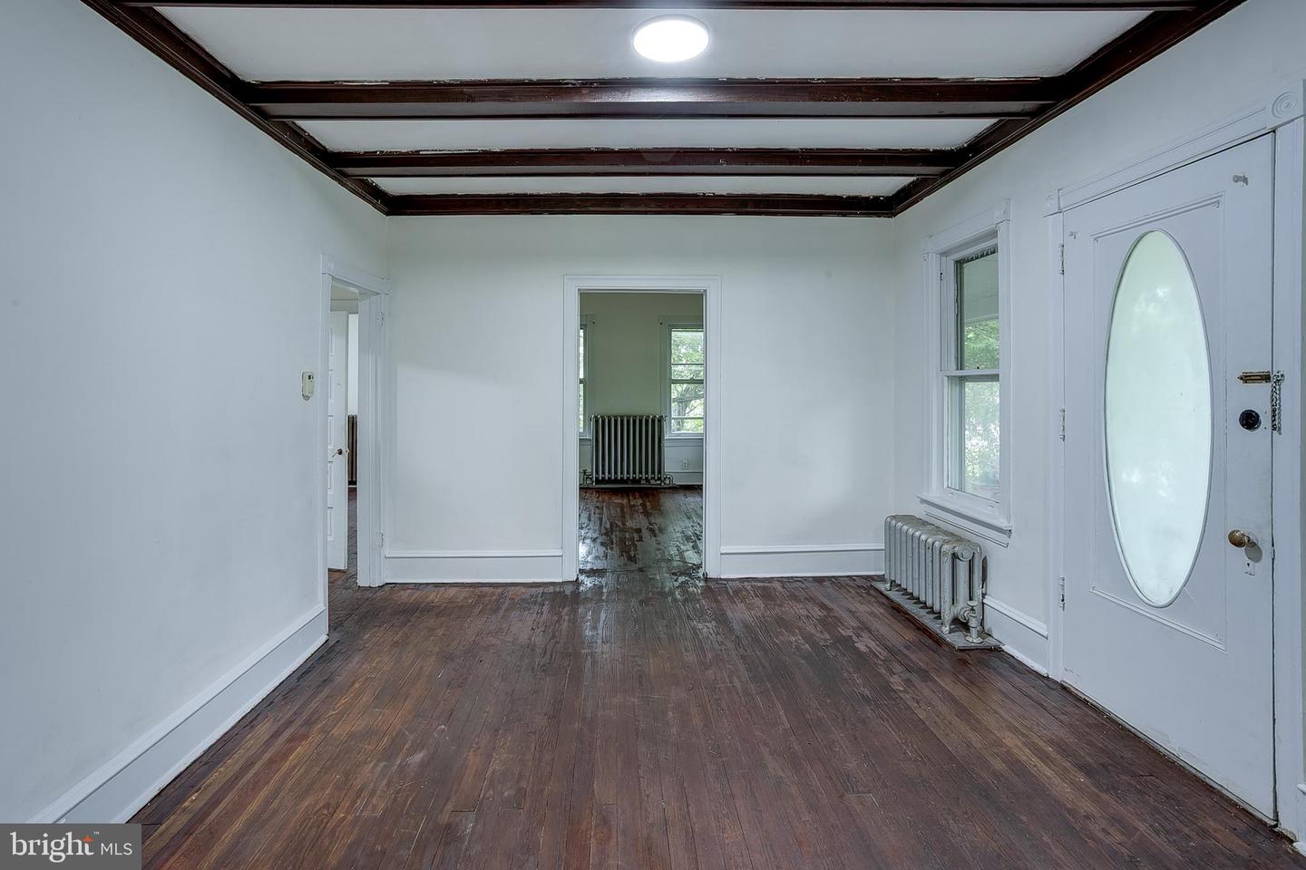 422 Lumberton Rd Property Photo 5