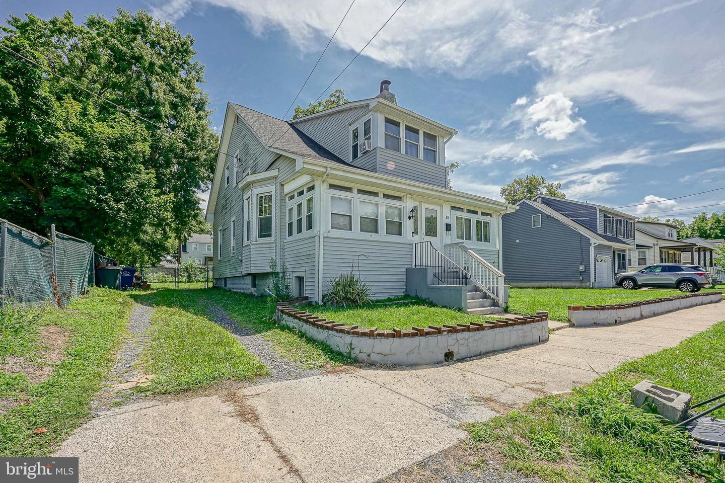 15 S Walnut Ave Property Photo 3
