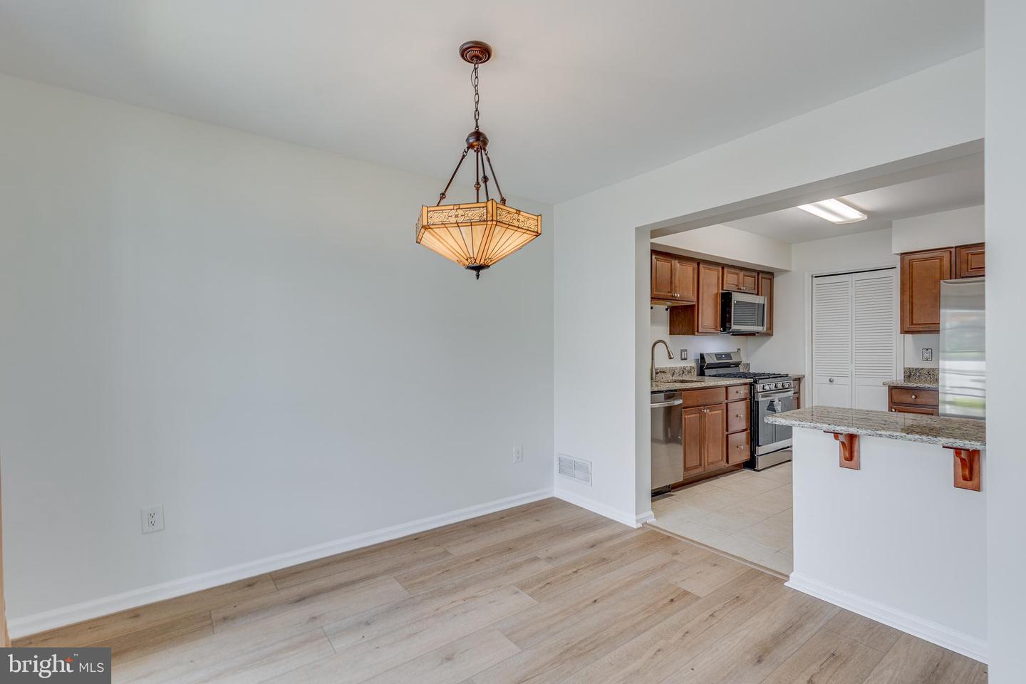 3704 Fenwick Ln Property Photo 11