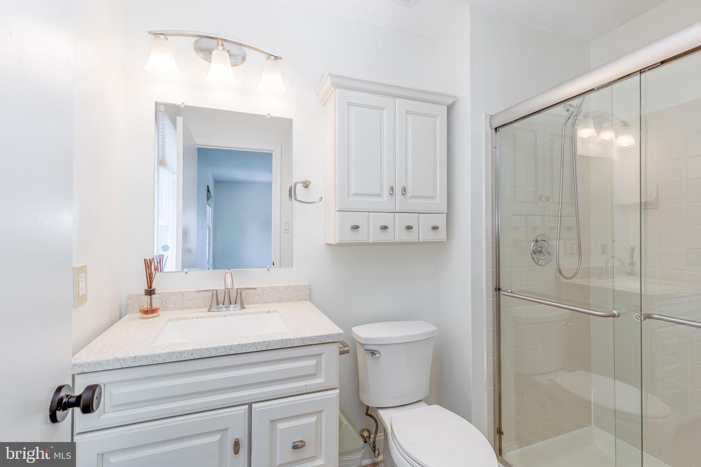 3704 Fenwick Ln Property Photo 23