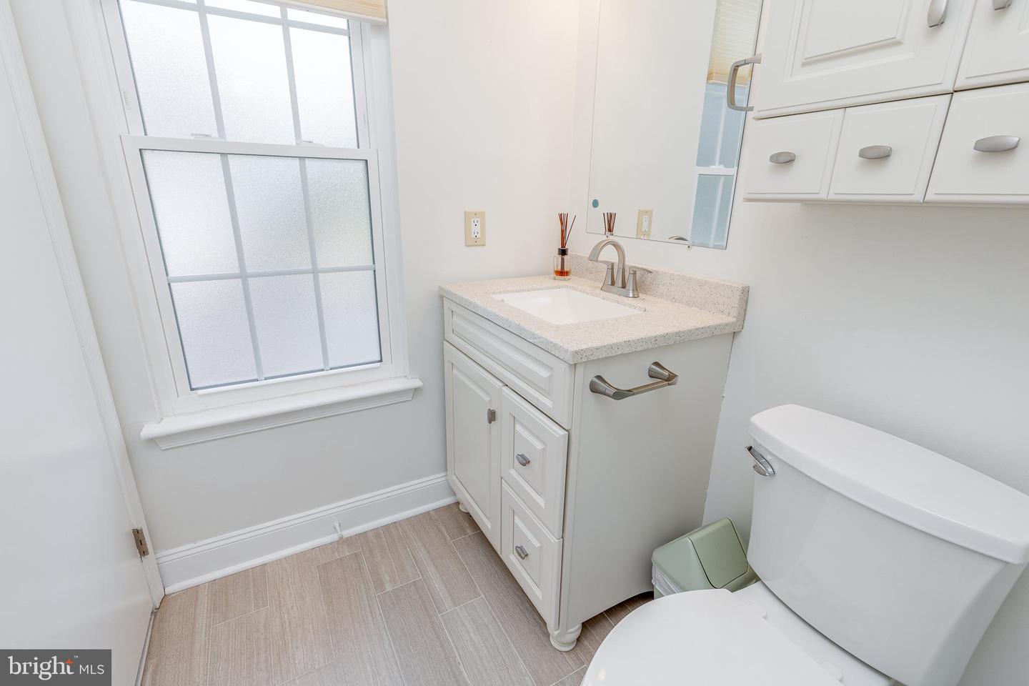 3704 Fenwick Ln Property Photo 24