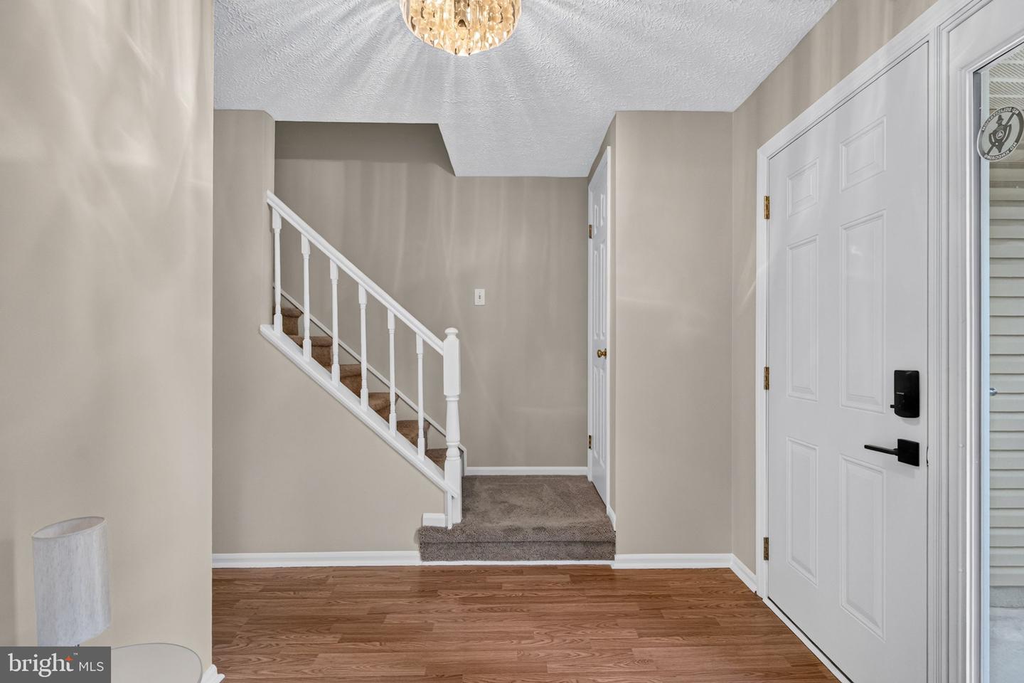 11 Marcy Ct Property Photo 4
