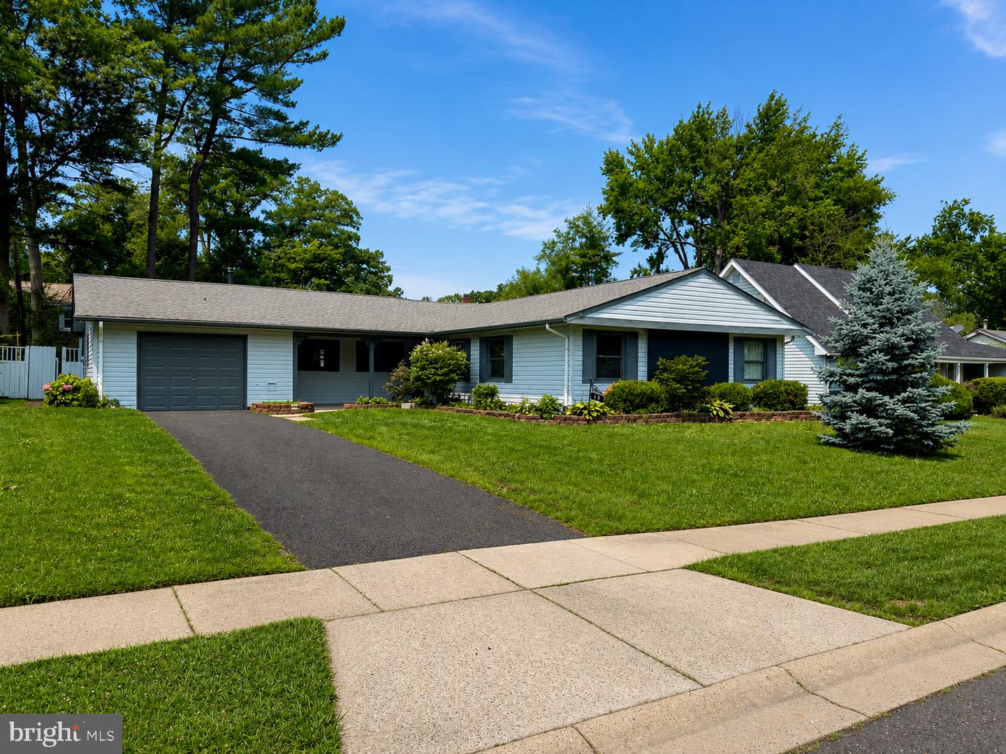 19 Eddington Ln Property Photo 1