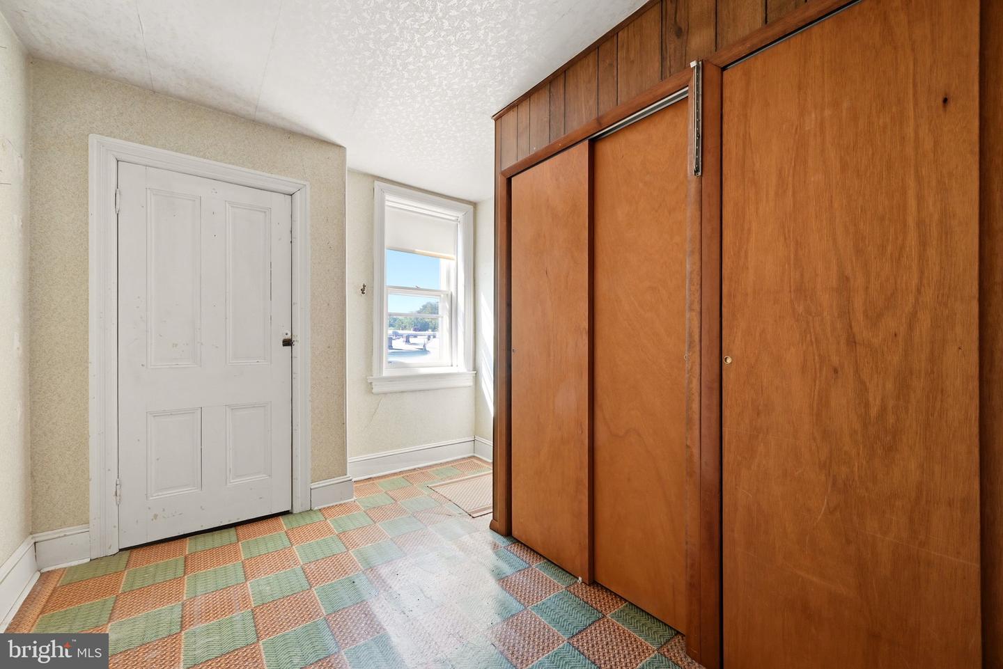 338 E Union St Property Photo 20
