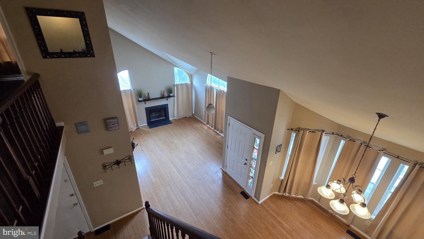10 Wesley Ln Property Photo 8
