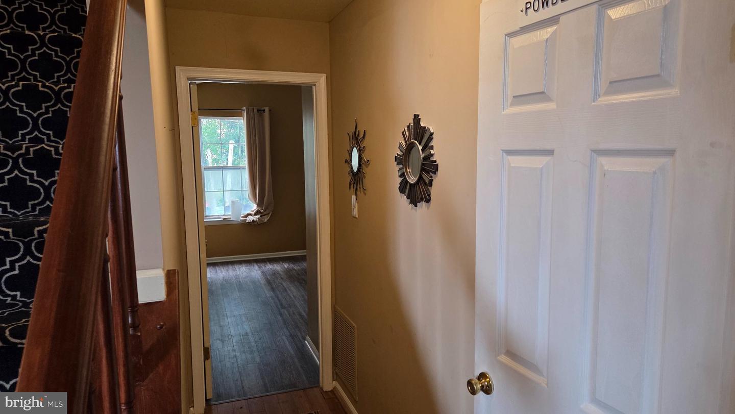 10 Wesley Ln Property Photo 9