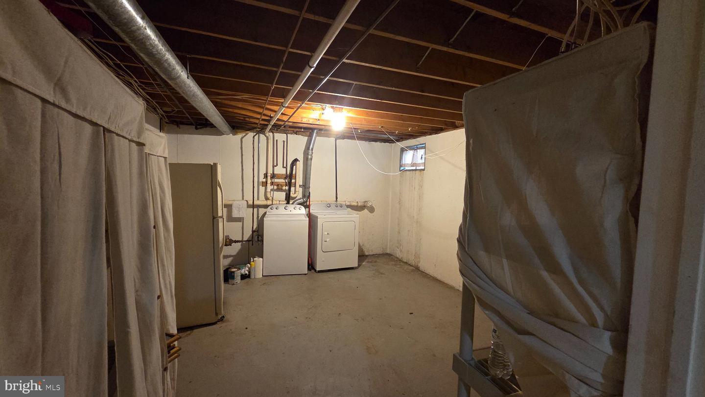 10 Wesley Ln Property Photo 19