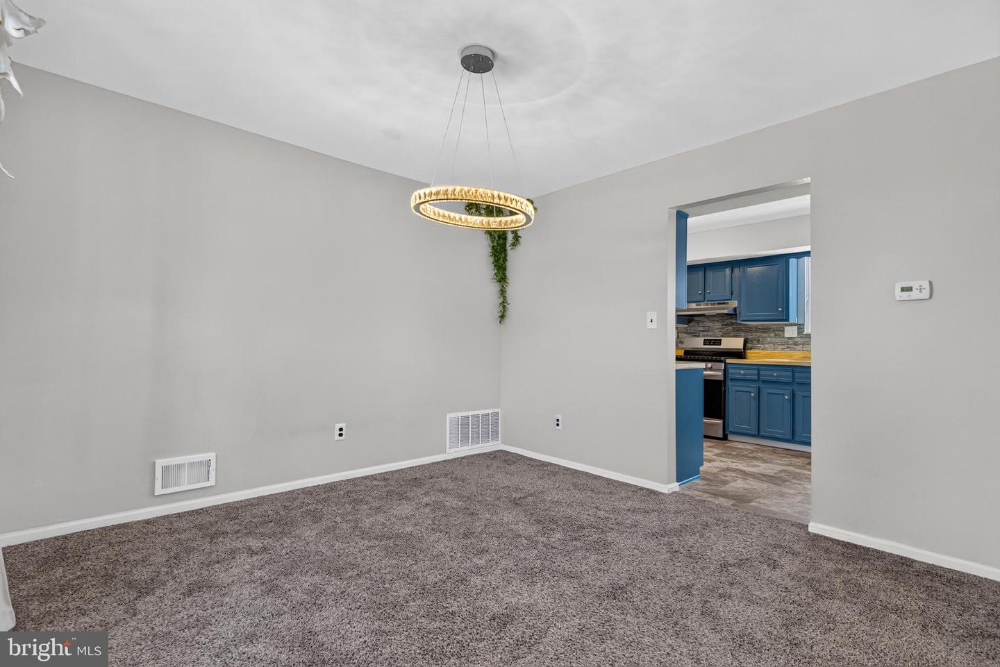 15 Utica Rd Property Photo 15