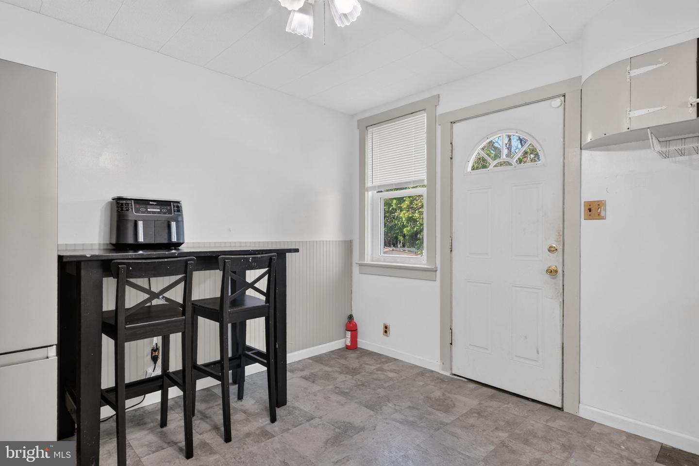 326 Mott Ave Property Photo 15