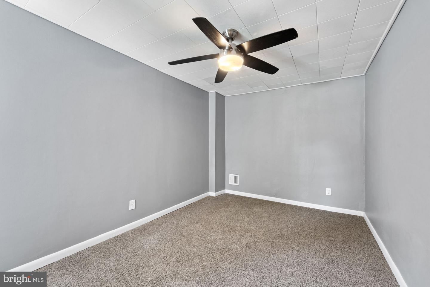 205 Willow St Property Photo 19