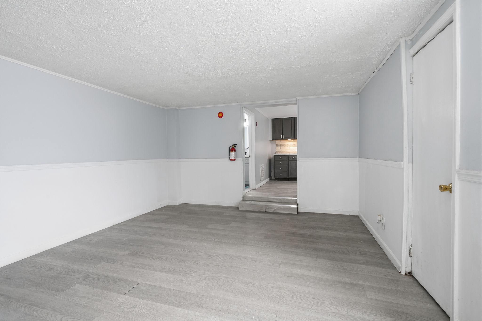 806 Shadeland Ave Property Photo 5